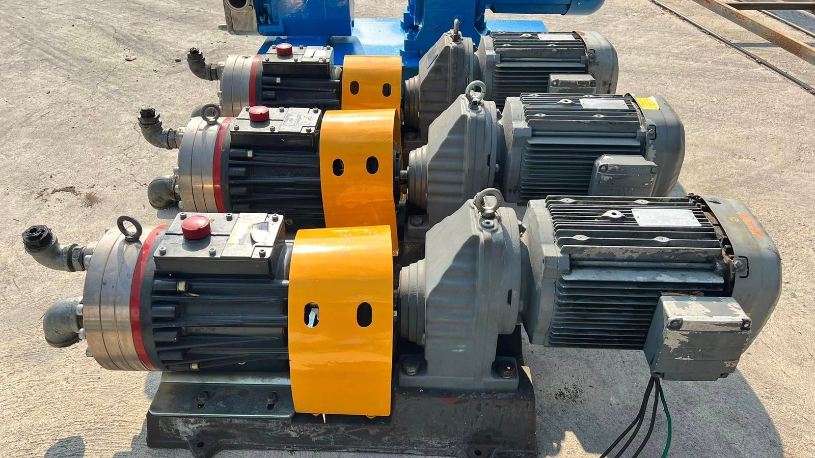 เหลือ 3 ตัว เกียร์ปั้มและลูปปั้มงานสเตนเลส🇯🇵NIKUNI JAPAN🇯🇵 ระบบไฟ 380V