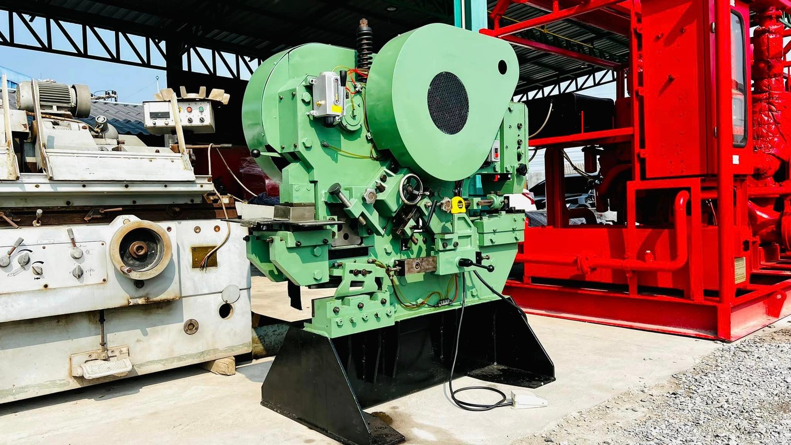 เครื่องตัดเหล็กอเนกประสงค์UNIVERSAL ACE CUTTER JAPAN ตัดเหล็ก แผ่น เหลี่ยม ฉาก บาก เพลา กลม เจาะรู.. เครื่องตัดเหล็กอเนกประสงค์UNIVERSAL ACE CUTTER JAPAN ตัดเหล็ก แผ่น เหลี่ยม ฉาก บาก เพลา กลม เจาะรู..