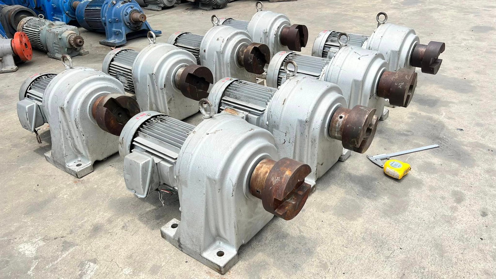 มอเตอร์เกียร์ทดกำลัง F U J I . JAPAN ขนาด 3 HP 1:60 (25 rpm) 380V มอเตอร์เกียร์ทดกำลัง F U J I . JAPAN ขนาด 3 HP 1:60 (25 rpm) 380V