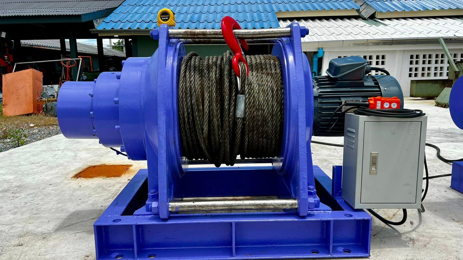 รอกกว้านสลิงไฟฟ้ารุ่นงานหนัก(COMEUP_WINCH) COMEUP Model : CWG31500 Capacity : 3500 kg มอเตอร์ 7.5 HP รอกกว้านสลิงไฟฟ้ารุ่นงานหนัก(COMEUP_WINCH) COMEUP Model : CWG31500 Capacity : 3500 kg มอเตอร์ 7.5 HP