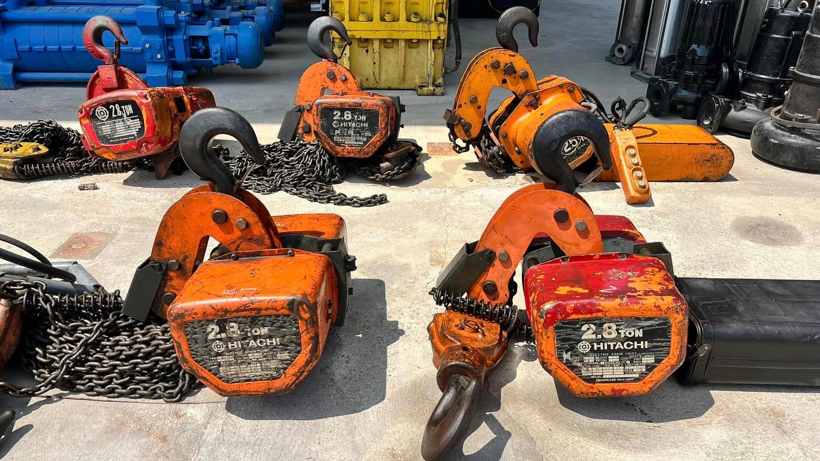 รอกโซ่ไฟฟ้าเก่าญี่ปุ่น HITACHI JAPAN ขนาด 2.8 Ton ระบบไฟ 200V รอกโซ่ไฟฟ้าเก่าญี่ปุ่น HITACHI JAPAN ขนาด 2.8 Ton ระบบไฟ 200V