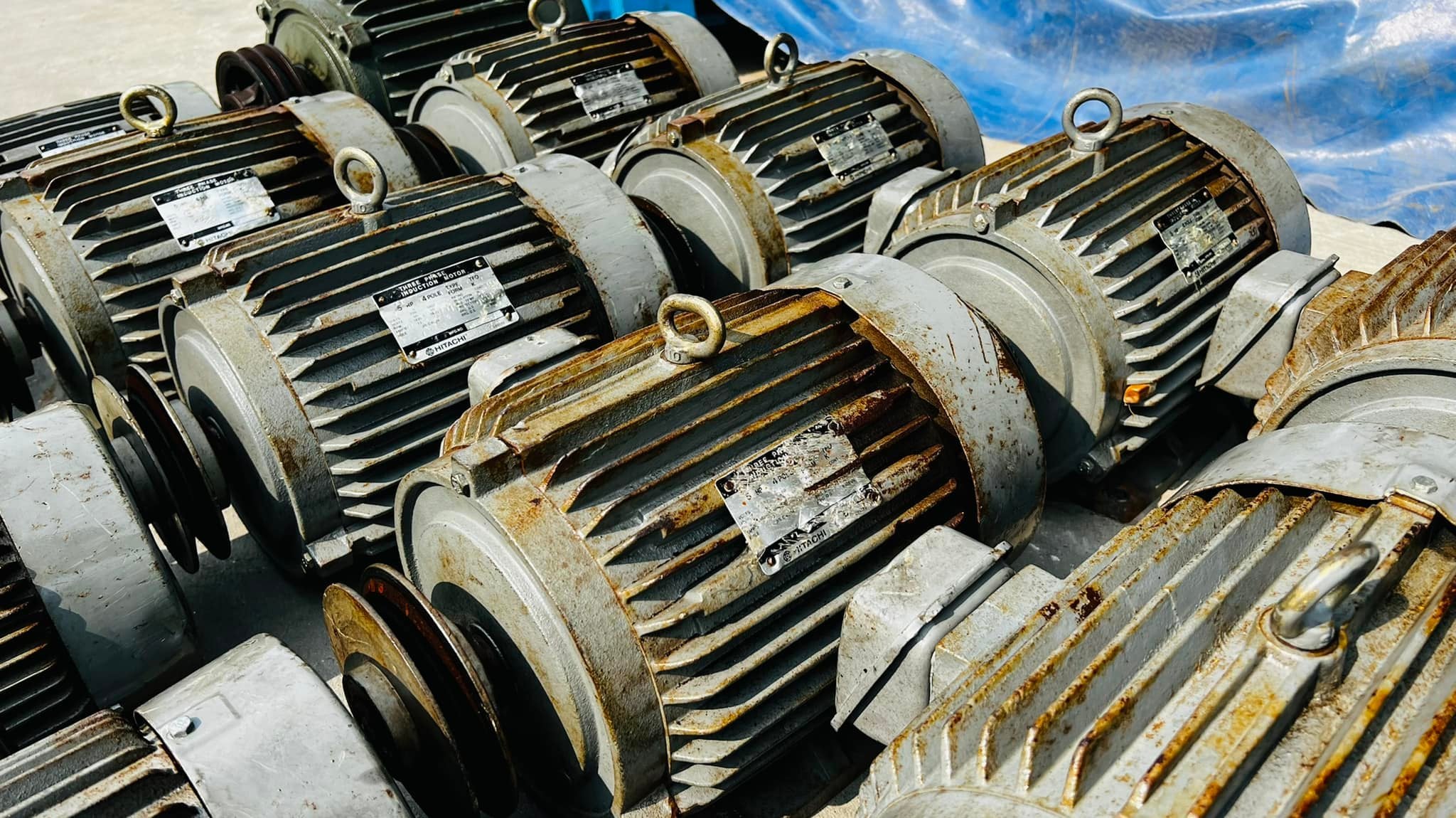 มอเตอร์ไฟฟ้า HITACHI MITSUBISHI ขนาด 2 และ 5 HP 4 POLE 1440 RPM 380V
