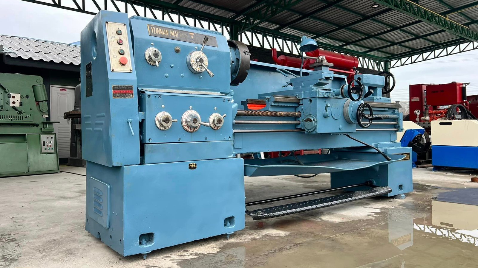 เครื่องกลึง YUNNAN LATHE MACHINE Type : PVT 500 x 1500 GB เครื่องกลึง 8 ฟุต กระเป๋าไฟฟ้า เครื่องสมบู เครื่องกลึง YUNNAN LATHE MACHINE Type : PVT 500 x 1500 GB เครื่องกลึง 8 ฟุต กระเป๋าไฟฟ้า เครื่องสมบู