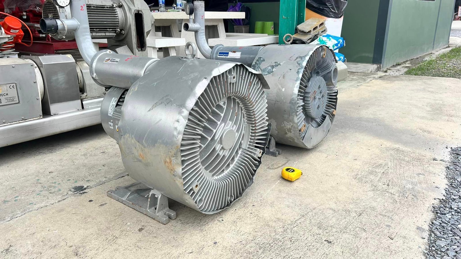 ริงโบลเวอร์ดูดเป่าอากาศ SIEMENS GERMANY ขนาด 10 HP ท่อเข้าออก 2" 380V สภาพสวย เข้ามา 2 ตัว ริงโบลเวอร์ดูดเป่าอากาศ SIEMENS GERMANY ขนาด 10 HP ท่อเข้าออก 2" 380V สภาพสวย เข้ามา 2 ตัว