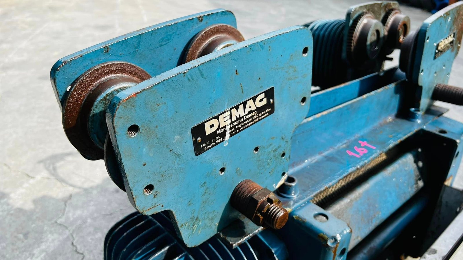 รอกสลิงไฟฟ้าเยอรมัน DEMAG GERMANY ขนาด 1600 kg 4 ทิศทาง สลิงยาว 8 m ระบบไฟ 380V รอกสลิงไฟฟ้าเยอรมัน DEMAG GERMANY ขนาด 1600 kg 4 ทิศทาง สลิงยาว 8 m ระบบไฟ 380V