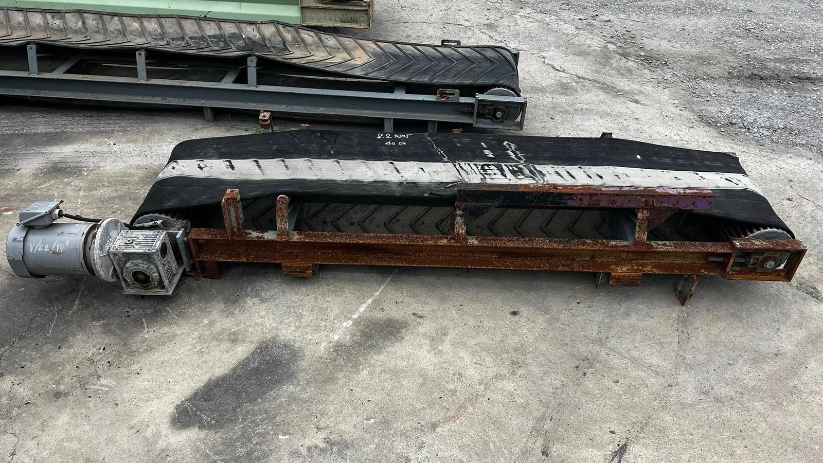 สายพานลำเลียง(CONVEYOR)380V เข้ามา 3 ตัว สายพานลำเลียง(CONVEYOR)380V เข้ามา 3 ตัว