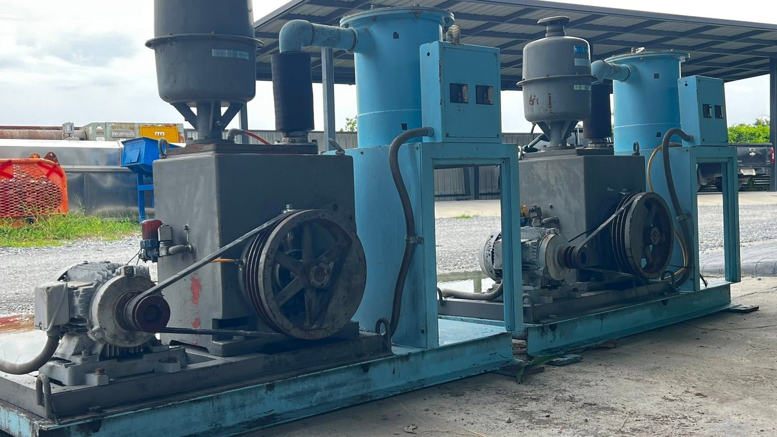 แวคคัมปั้มสุญญากาศ ULVAC JAPAN VACUUM PUMP รุ่น PKS-016 มอเตอร์ 3 HP 380V แวคคัมปั้มสุญญากาศ ULVAC JAPAN VACUUM PUMP รุ่น PKS-016 มอเตอร์ 3 HP 380V