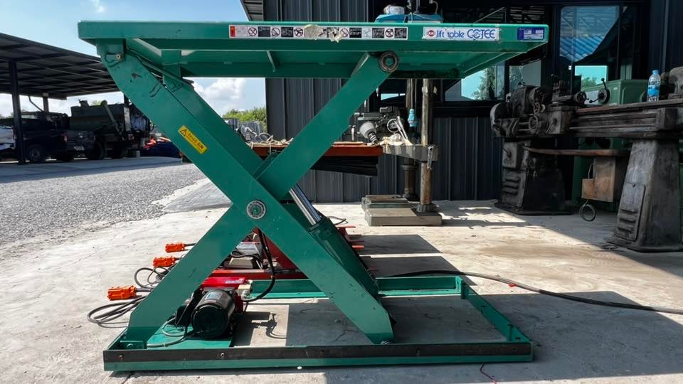 เหลือ 1 ตัว เอ็กลิฟท์ขนส่งสินค้า(X-LIFT)Made in JAPAN380 เข้ามา 3 ตัว พร้อมใช้ เหลือ 1 ตัว เอ็กลิฟท์ขนส่งสินค้า(X-LIFT)Made in JAPAN380 เข้ามา 3 ตัว พร้อมใช้