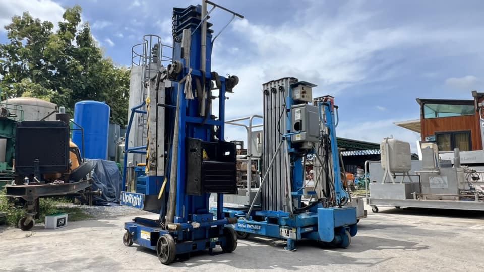ลิฟท์กระเช้าไฟฟ้า(Personal_Lift) Made in USAลิฟท์บุคคลสำหรับเซอร์วิสงานในอาคารสูง ในโกดัง โรงงาน ใช้ ลิฟท์กระเช้าไฟฟ้า(Personal_Lift) Made in USAลิฟท์บุคคลสำหรับเซอร์วิสงานในอาคารสูง ในโกดัง โรงงาน ใช้