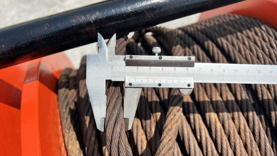 กว้านสลิงไฟฟ้า(WINCH) งานยุโรป ขนาด 3000 KG (3 ton) สลิงโต 14 mm x 200 m 380V