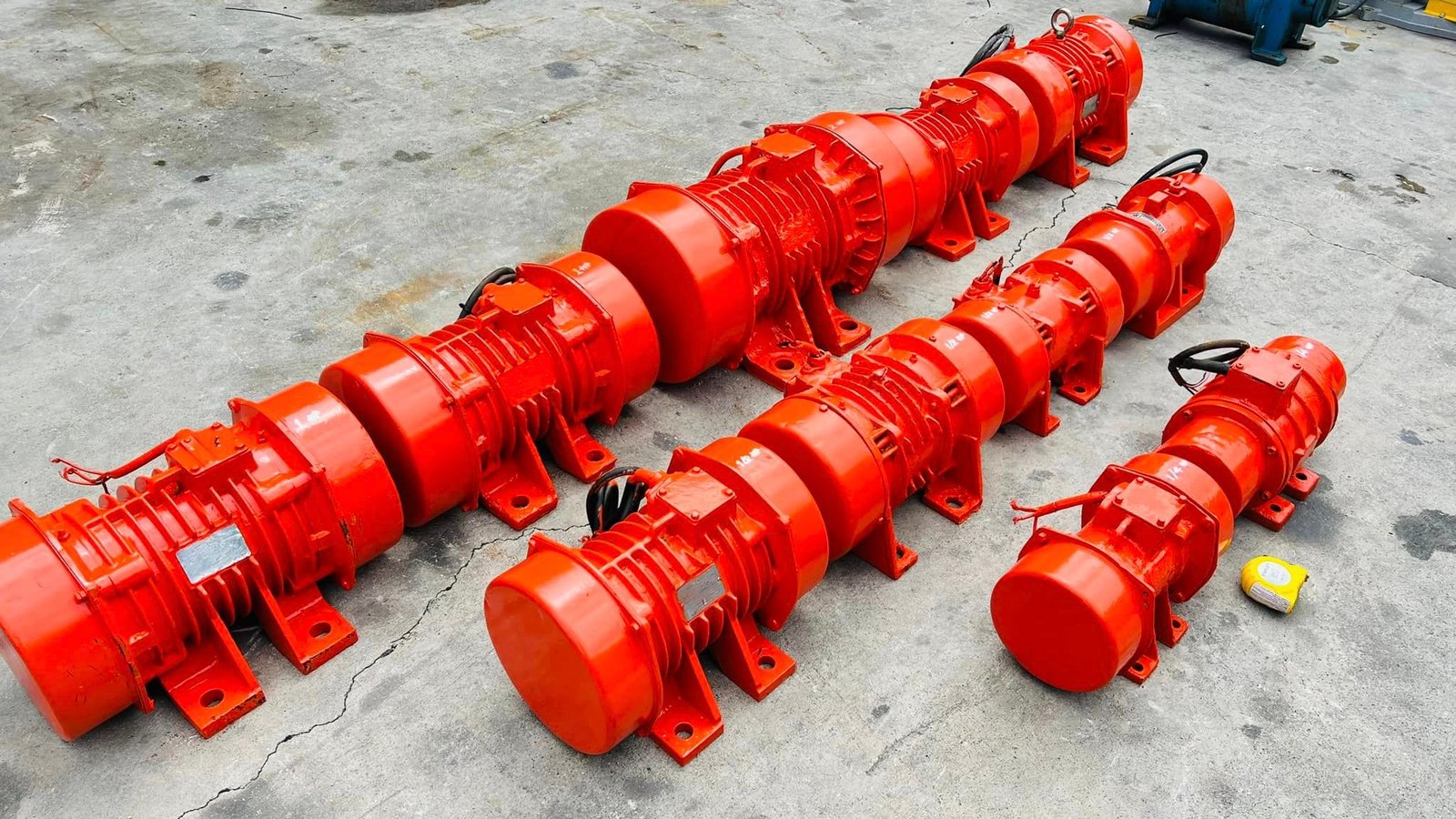 มอเตอร์สั่นเขย่า(Vibrating) ขนาด 1.4 - 2 HP ระบบไฟ 380V