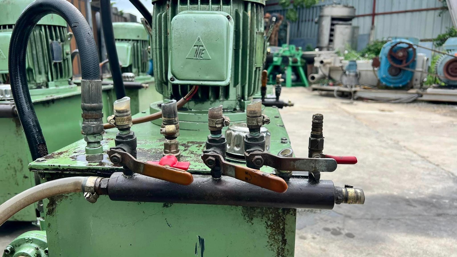 ชุดต้นกำลังปั้มน้ำมันไฮดรอลิค(PowerUnit)ขนาด 5 HP 6 P 380V ชุดต้นกำลังปั้มน้ำมันไฮดรอลิค(PowerUnit)ขนาด 5 HP 6 P 380V