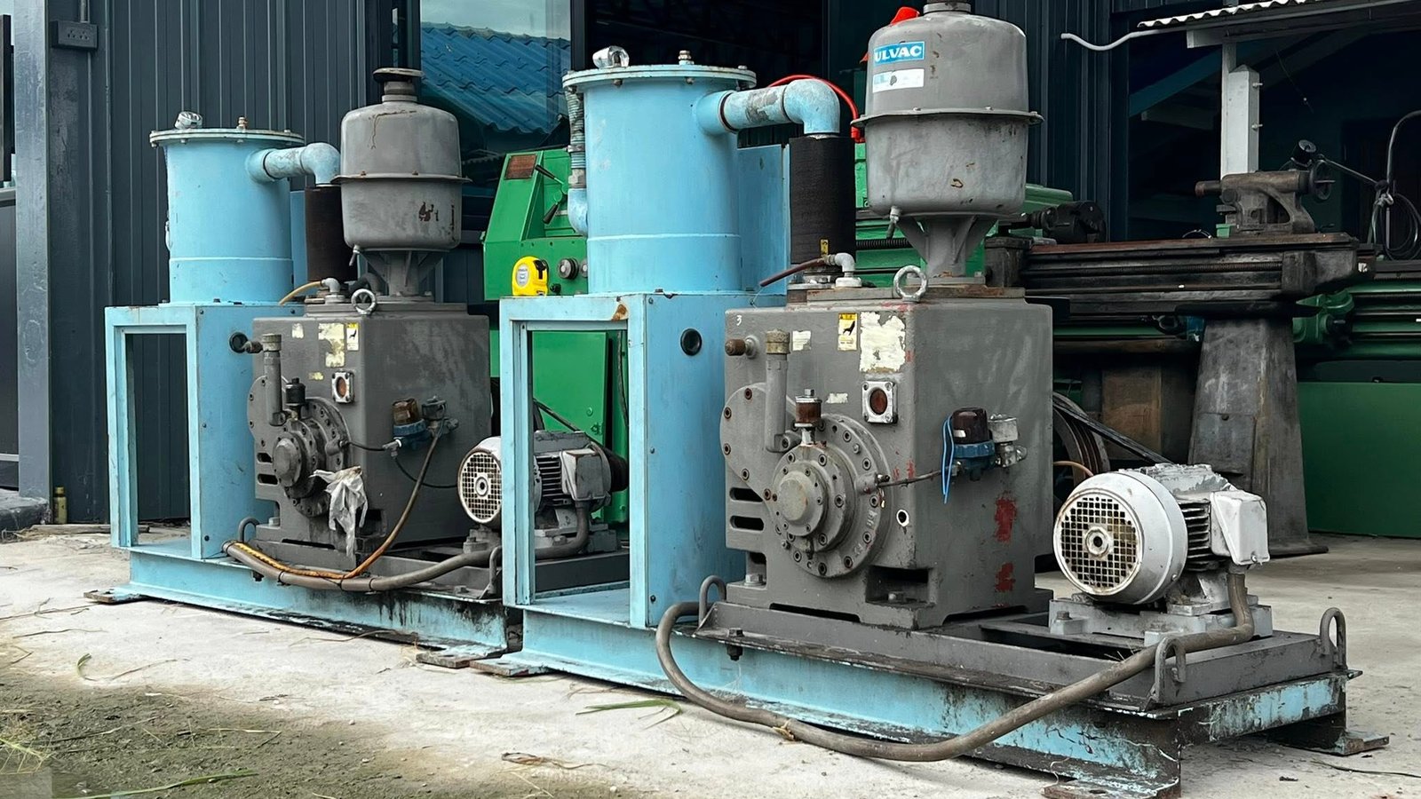 แวคคัมปั้มสุญญากาศ ULVAC JAPAN VACUUM PUMP รุ่น PKS-016 มอเตอร์ 3 HP 380V แวคคัมปั้มสุญญากาศ ULVAC JAPAN VACUUM PUMP รุ่น PKS-016 มอเตอร์ 3 HP 380V