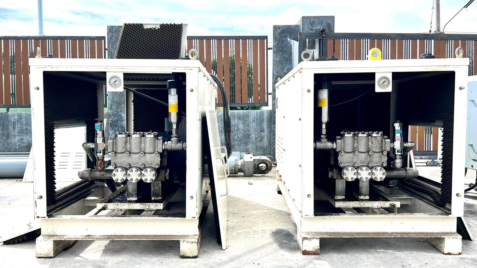 ปั้มฉีดน้ำแรงดันสูง(High_Pressure)🇯🇵ARIMITSU JAPAN & CAT USAระบบไฟ 380V ปั้มฉีดน้ำแรงดันสูง(High_Pressure)🇯🇵ARIMITSU JAPAN & CAT USAระบบไฟ 380V