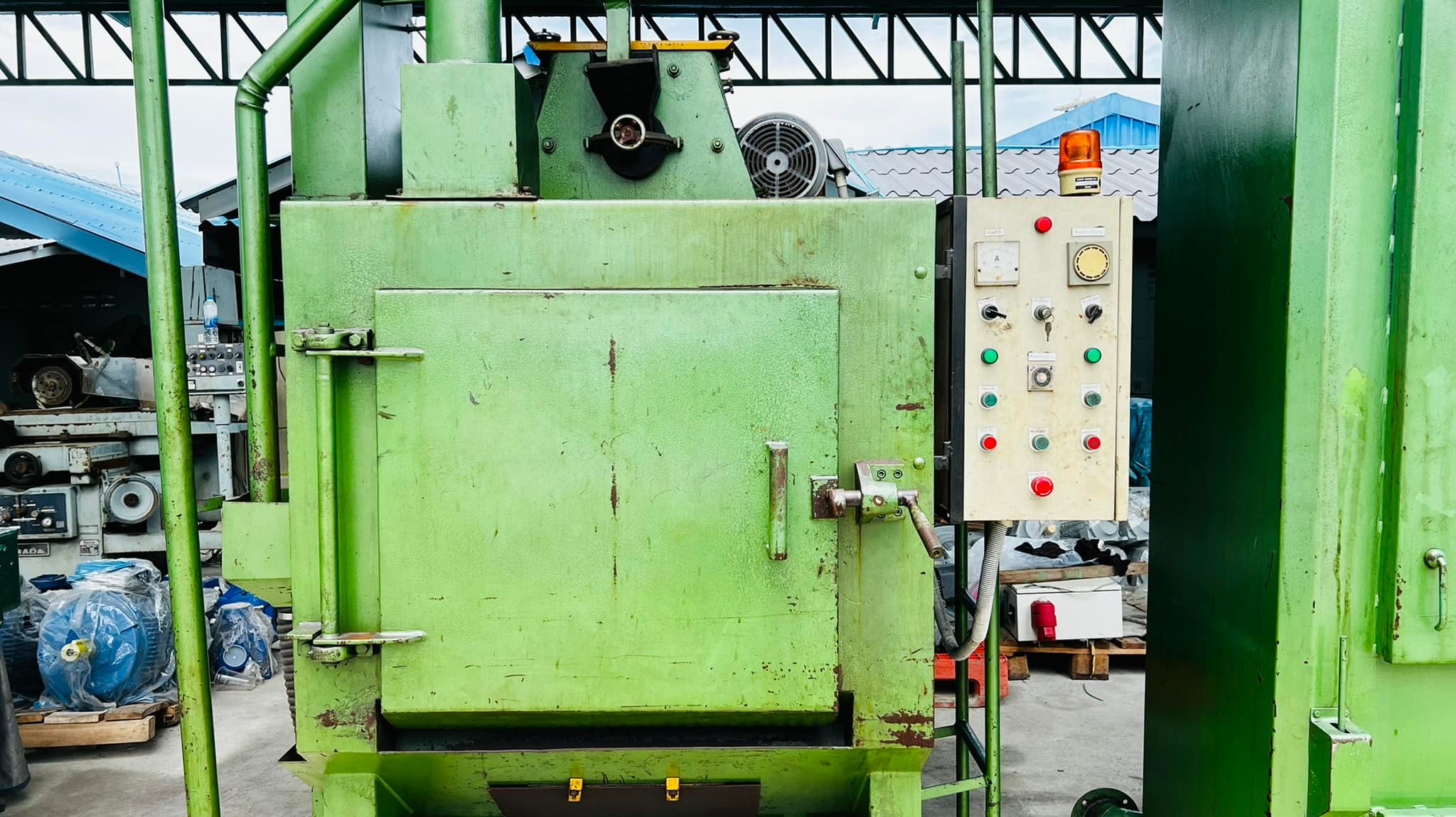 เครื่องยิงทรายแบบสายพานกลิ้ง Shot Blasting รุ่น 200 ขนาดมาตรฐาน ระบบไฟ 380V เครื่องยิงทรายแบบสายพานกลิ้ง Shot Blasting รุ่น 200 ขนาดมาตรฐาน ระบบไฟ 380V