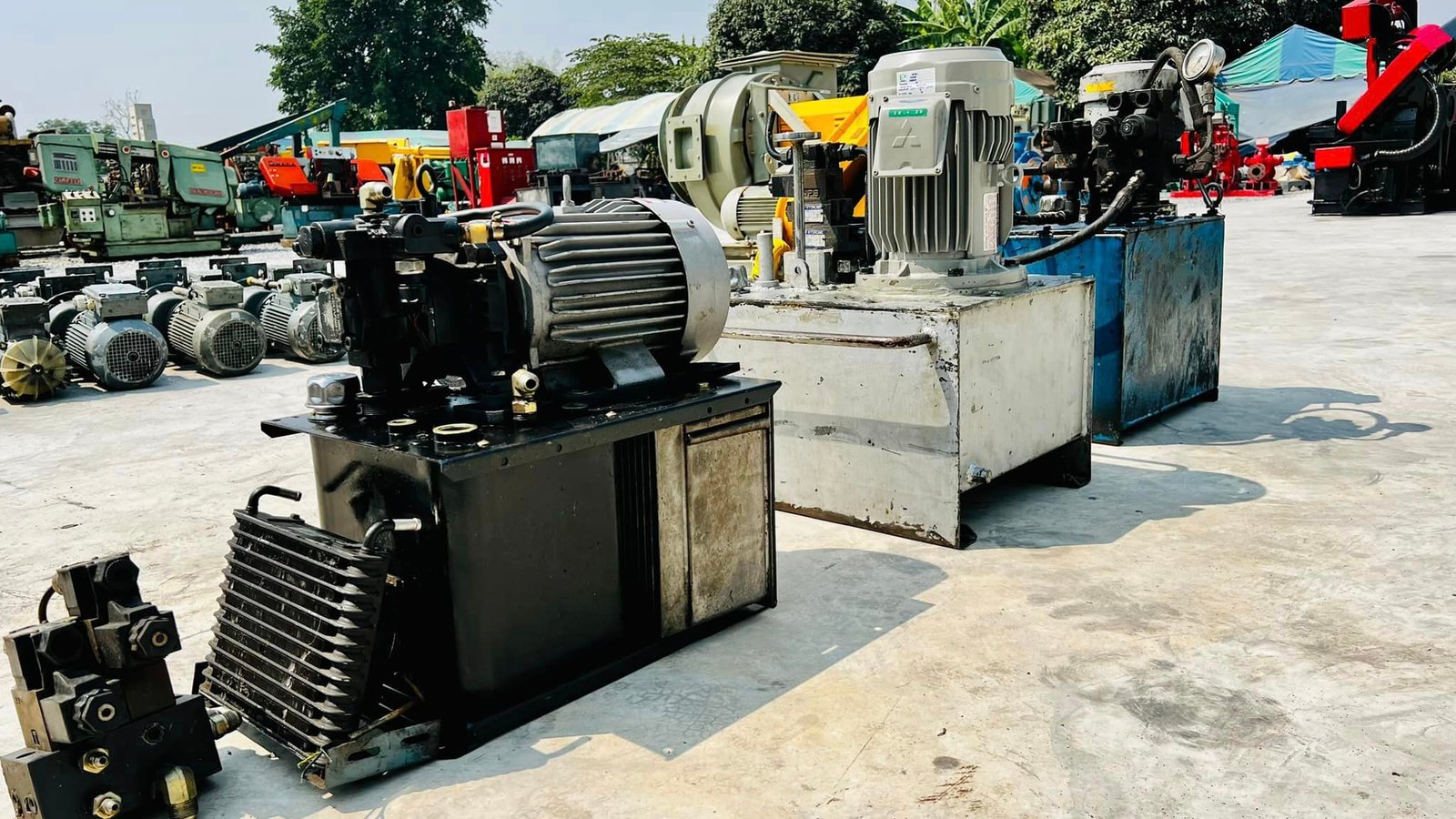 ชุดต้นกำลังปั้มน้ำมันไฮดรอลิค(PowerUnit) ขนาด 2-3 HP ระบบไฟ 380V ชุดต้นกำลังปั้มน้ำมันไฮดรอลิค(PowerUnit) ขนาด 2-3 HP ระบบไฟ 380V