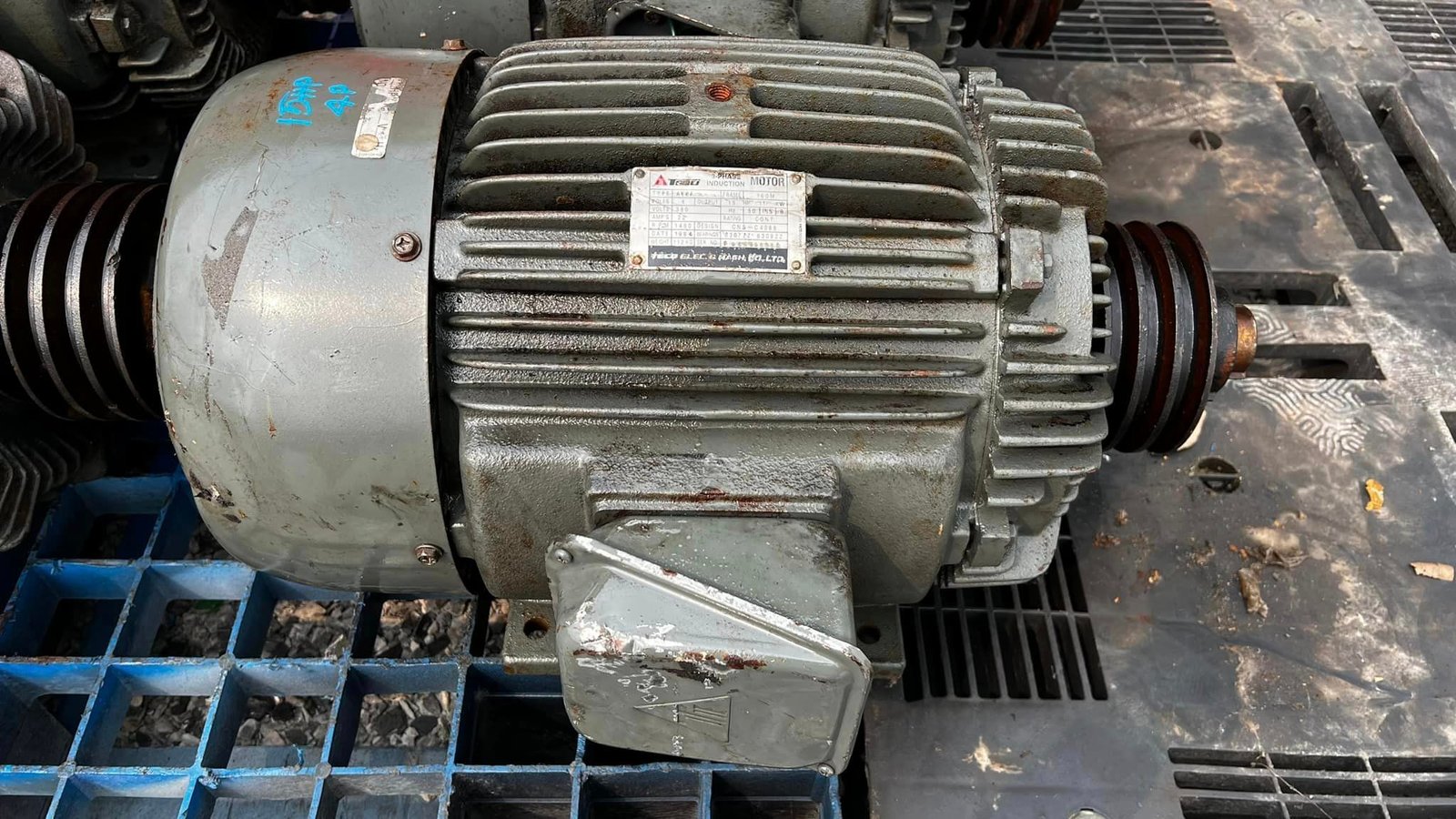 มอเตอร์ไฟฟ้ากำลัง TECO ขนาด 15 HP 1450 RPM 380V