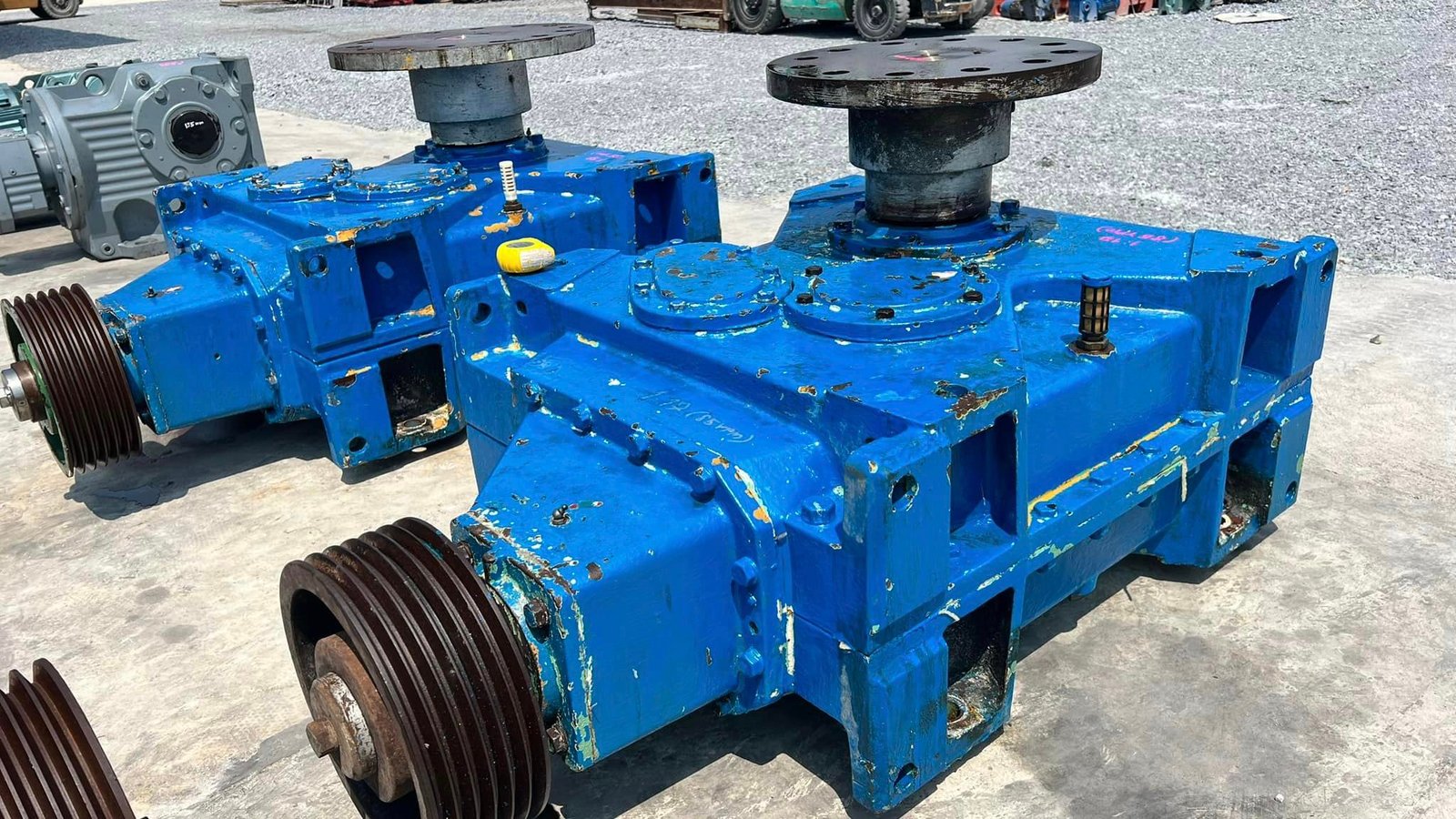 ชุดมอเตอร์เกียร์ทดกำลังSUMITOMO HANSEN JAPANอัตราทด 1:17 ( 85 rpm ) เกียร์บ็อคแบบยูนิเวอร์แซล จับวางติดตั้งได้หลายรูปทรงอิสระอเนกประสงค์ (งานเดิมใช้งานแบบเพลาหงาย)
