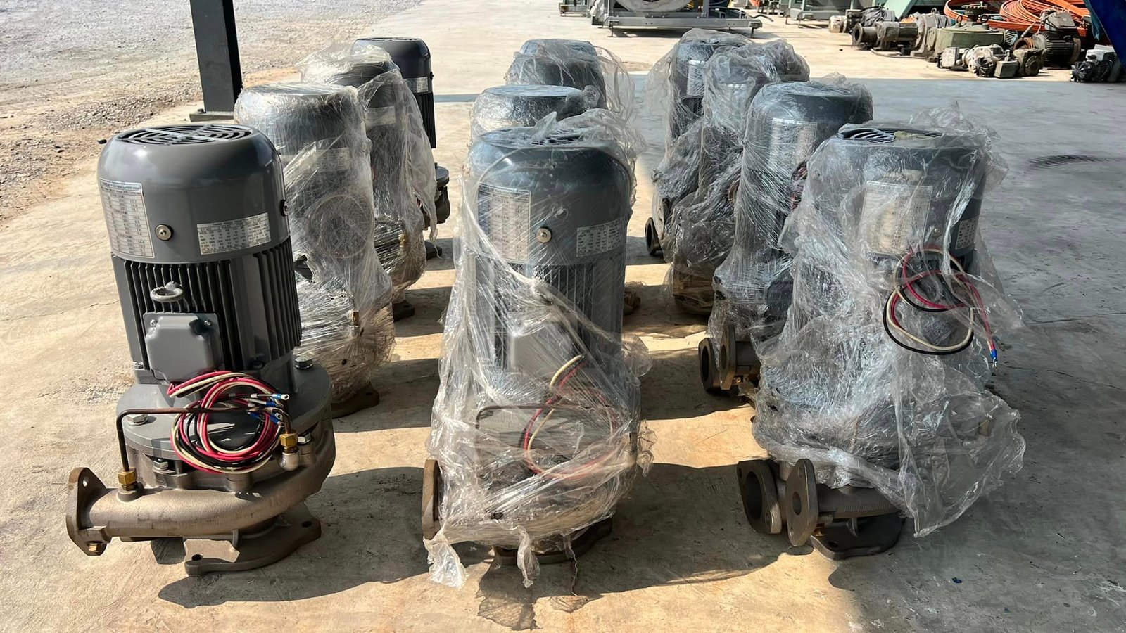 - ปั้มน้ำสแตนเลสญี่ปุ่นแบบอินไลน์ของใหม่ (Inline_Pump) SANSO ELECTRIC🇯🇵ขนาด 5 HP ท่อ 2.5”- 1.5” (ไม่มีเนมเพลทสเป็คปั้ม) ระบบไฟ 380V