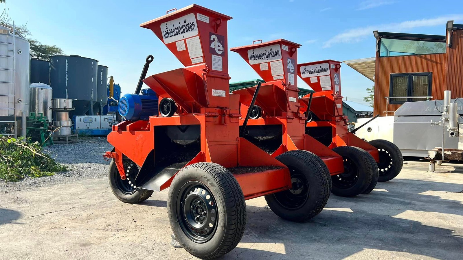 เครื่องสับย่อยปุ๋ยกิ่งไม้วัชพืชสด สับย่อยกิ่งไม้ 3”- 5” ขนาดมอเตอร์ 7.5 HP ระบบไฟ 380V