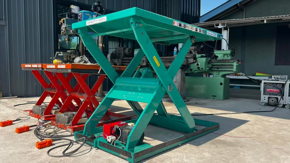 เหลือ 1 ตัว เอ็กลิฟท์ขนส่งสินค้า(X-LIFT)Made in JAPAN380 เข้ามา 3 ตัว พร้อมใช้