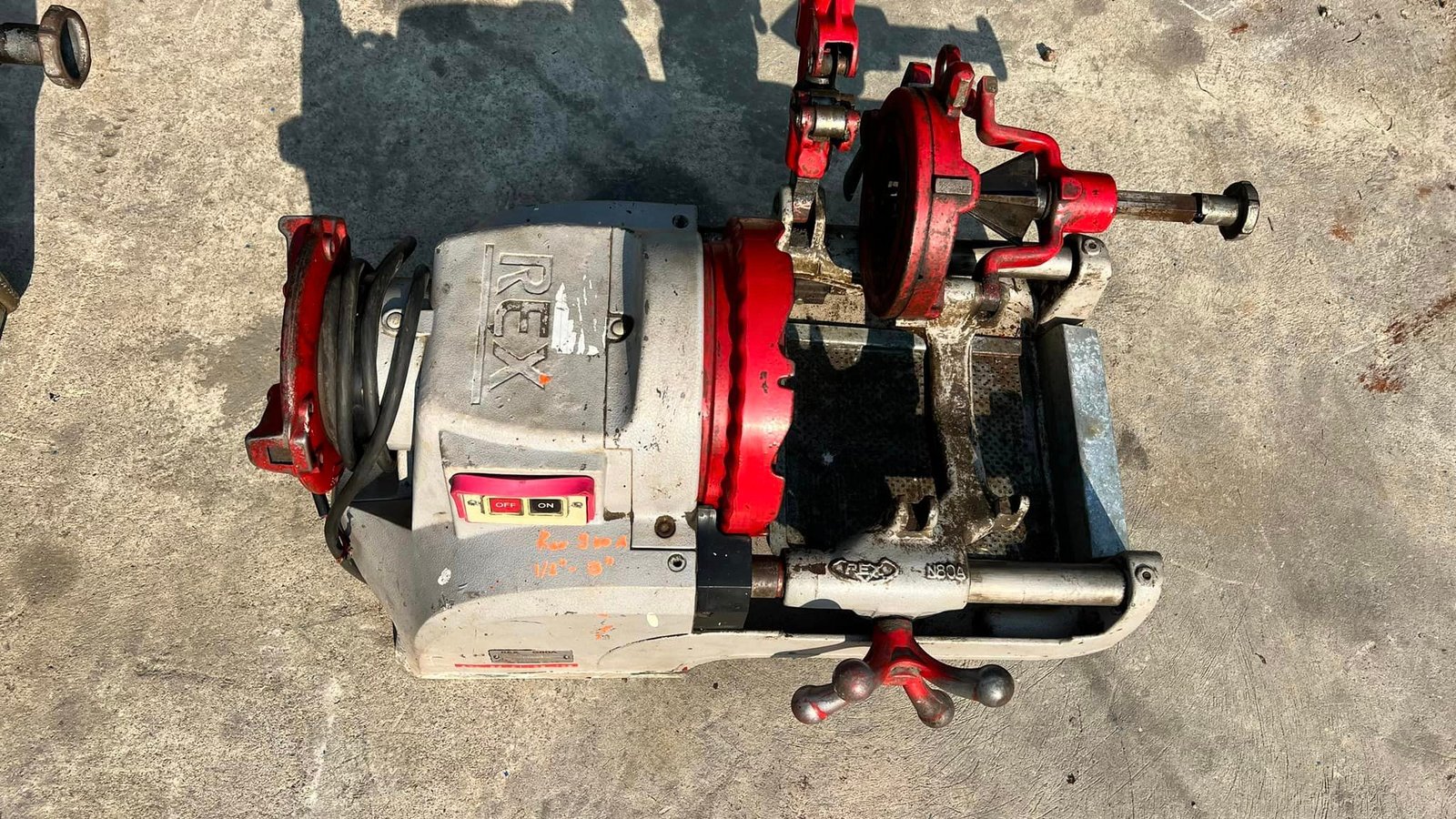 เหลือ 1 ตัว
เครื่องต้าปเกลียวแป้ปญี่ปุ่น🇯🇵REX JAPAN🇯🇵ระบบไฟ 220V
