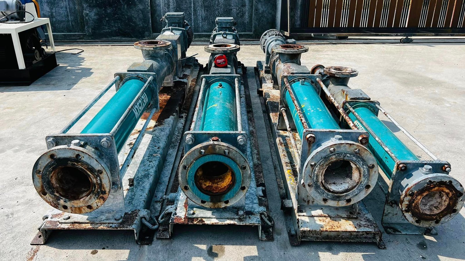 ปั้มสกรูเพรสดูดของข้น(NEMO_PUMP) ขนาดท่อ/ใบสกรู 4" และ 5" ความยาว(เฉพาะสกรู) 160 cm มอเตอร์เกียร์ต้น ปั้มสกรูเพรสดูดของข้น(NEMO_PUMP) ขนาดท่อ/ใบสกรู 4" และ 5" ความยาว(เฉพาะสกรู) 160 cm มอเตอร์เกียร์ต้น