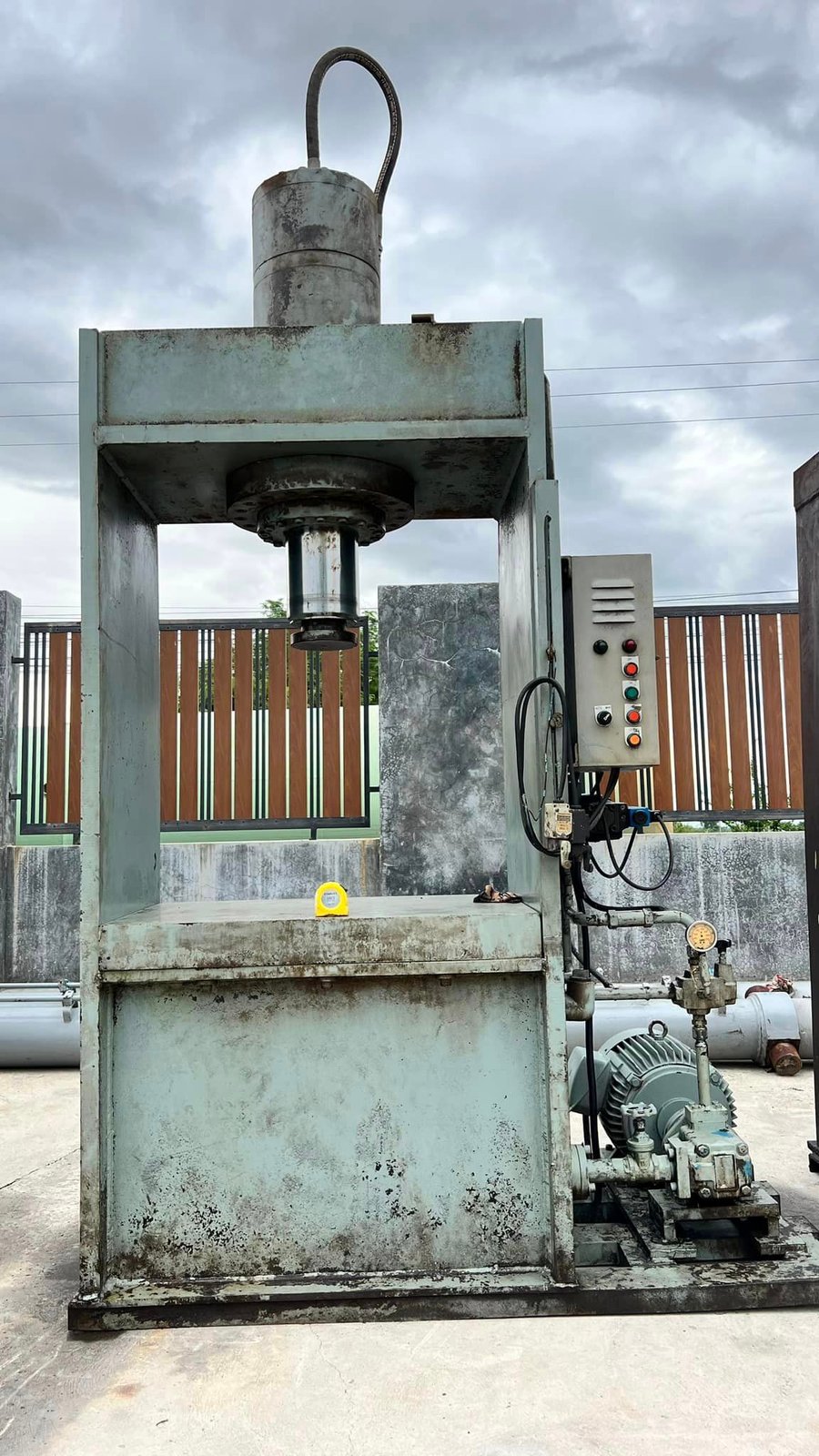 Mid_year_Sale_2023 สินค้าโปรโมชั่นลดราคาพิเศษ แท่นอัดอัดไฮดรอลิค(Hydrulic_Press) ขนาด 25 HP - 30 H