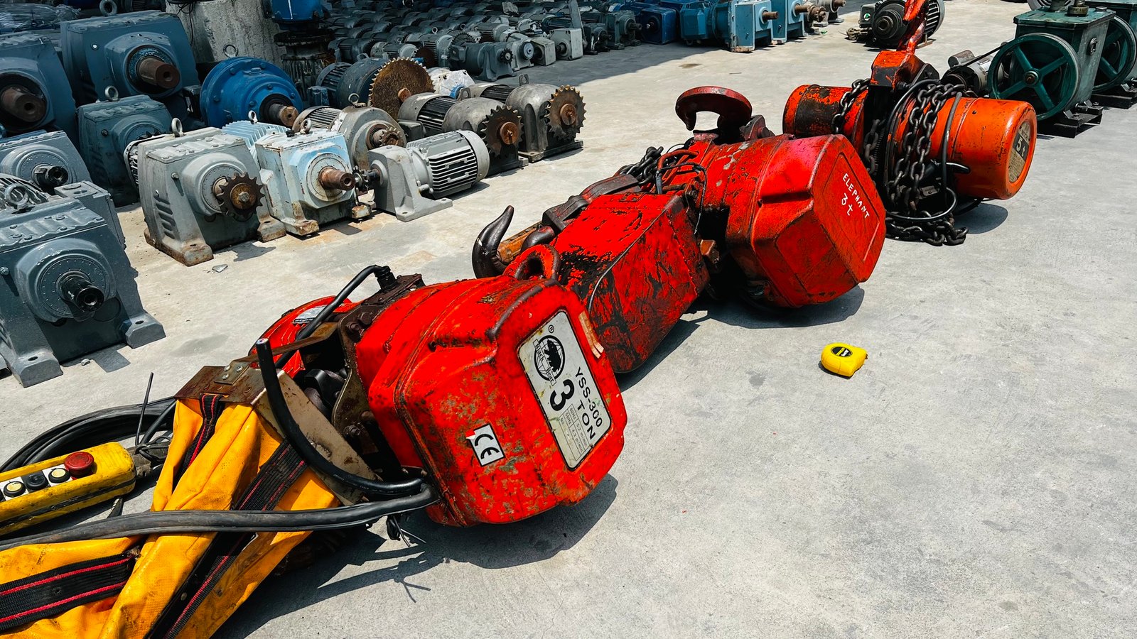 ราคาสุดเร้าใจ รอกโซ่ไฟฟ้า ขนาด 3000-5000 kg ระบบไฟ 380V โซ่ยาว 5 m ราคาสุดเร้าใจ รอกโซ่ไฟฟ้า ขนาด 3000-5000 kg ระบบไฟ 380V โซ่ยาว 5 m