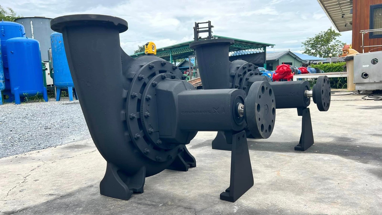 หัวปั้มน้ำหอยโข่งกรุนฟอร์ต(GRUNDFOS) ขนาดท่อ 10”~ 8” Q : 550 m3 hr H : 60 m 1450 rpm สภาพสวยหมุนนิ่ม