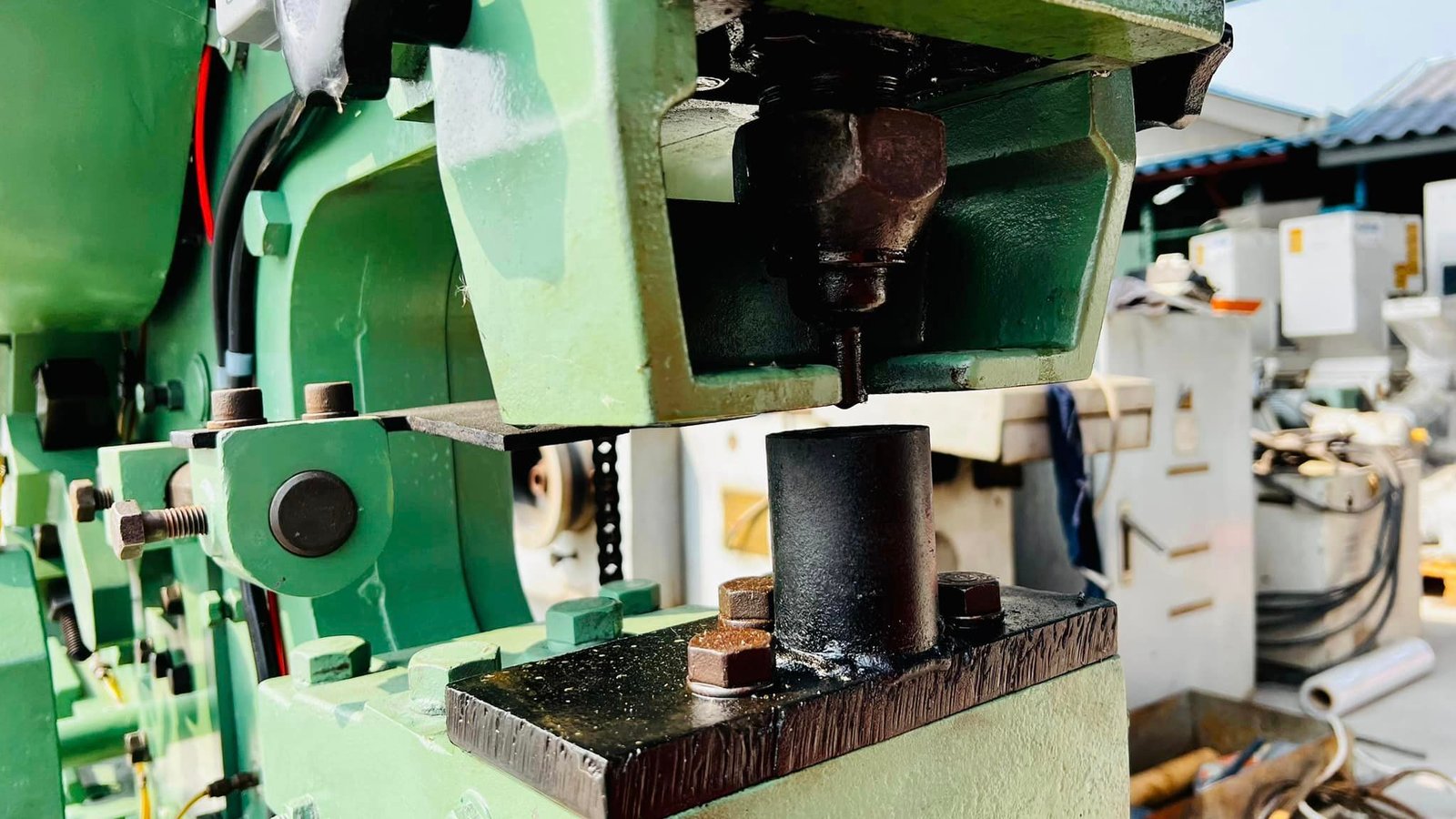 เครื่องตัดเหล็กอเนกประสงค์UNIVERSAL ACE CUTTER JAPAN ตัดเหล็ก แผ่น เหลี่ยม ฉาก บาก เพลา กลม เจาะรู..