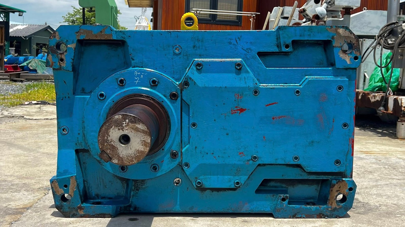 เกียร์บ็อคงานยุโรป(GEAR_BOX) ขนาดใหญ่ อัตราทด 1 : 71 (20 rpm) เพลาออกโต 7” ใช้กับมอเตอร์ ขนาด 180 HP