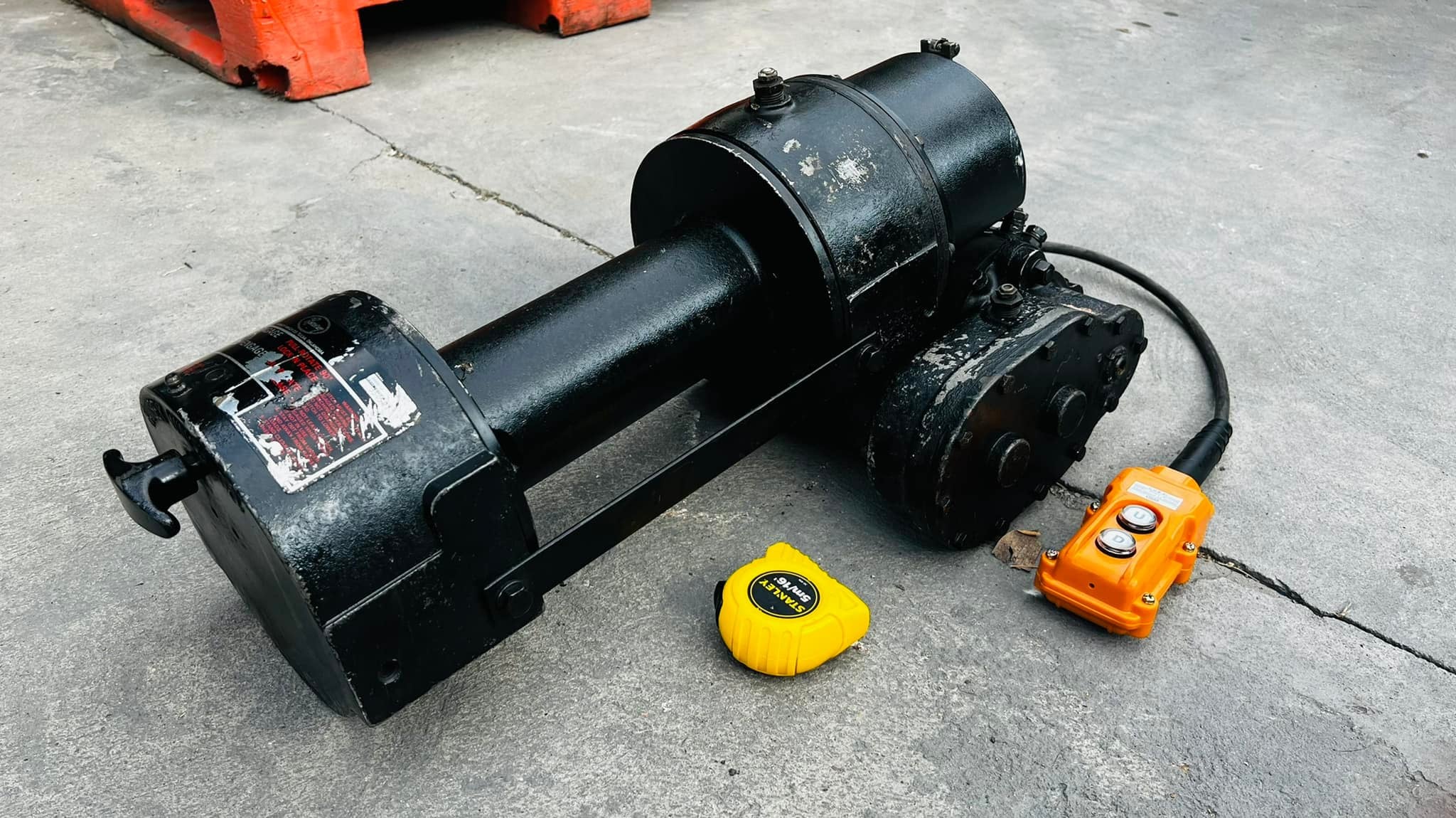 วินซ์ไฟฟ้าดีซีUSA RAMSEY WINCH USA Pull ดึงลาก 8000 Lbs 3,629 kg ไฟแบทเตอรี่ DC 12 Volt วินซ์ไฟฟ้าดีซีUSA RAMSEY WINCH USA Pull ดึงลาก 8000 Lbs 3,629 kg ไฟแบทเตอรี่ DC 12 Volt