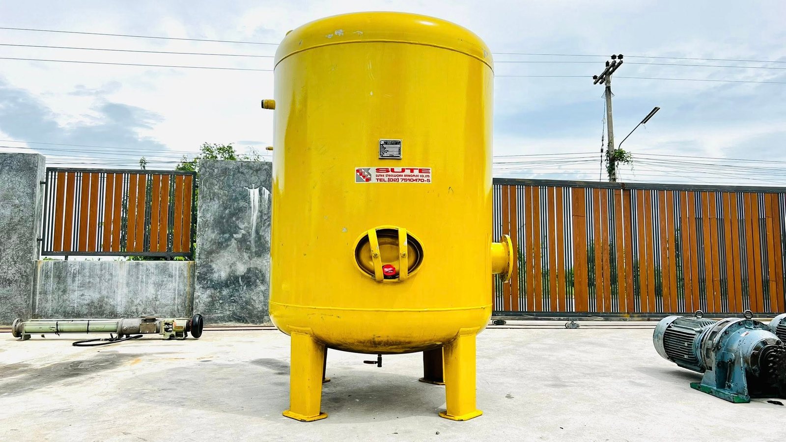Rare_Item ถังพักลมงานสแตนเลส ขนาด 3000 ลิตร Dimension 1500 x 2400 x 8 mm งานสเตนเลสหนาแข็งแรง สภาพสว