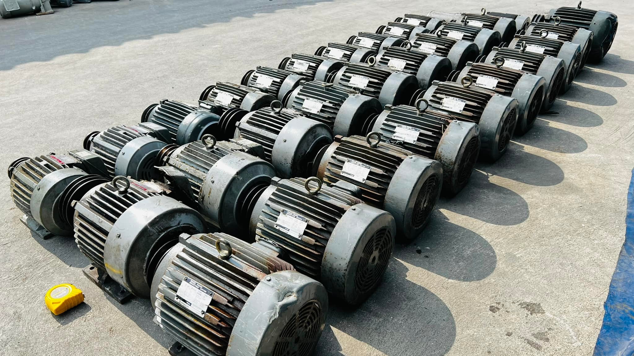 มอเตอร์ไฟฟ้า HITACHI MITSUBISHI ขนาด 2 และ 5 HP 4 POLE 1440 RPM 380V