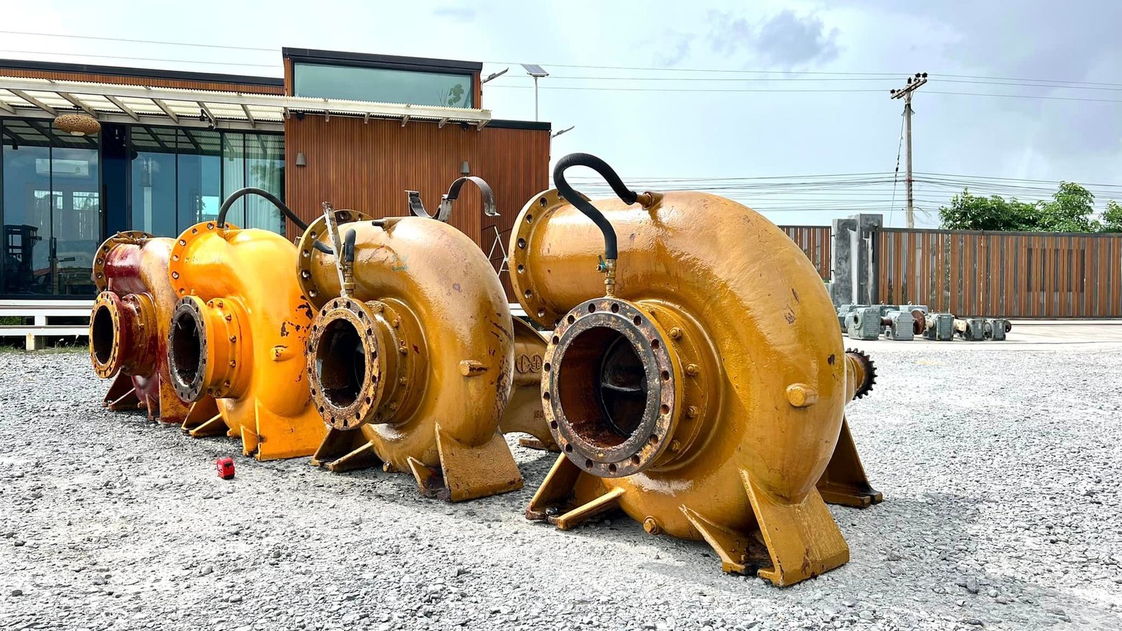 หัวปั้มน้ำหอยโข่ง TORISHIMA KSB JAPAN 12”- 12” ใช้กับมอเตอร์ 100-125 HP เข้ามา 4 ตัว หัวปั้มน้ำหอยโข่ง TORISHIMA KSB JAPAN 12”- 12” ใช้กับมอเตอร์ 100-125 HP เข้ามา 4 ตัว
