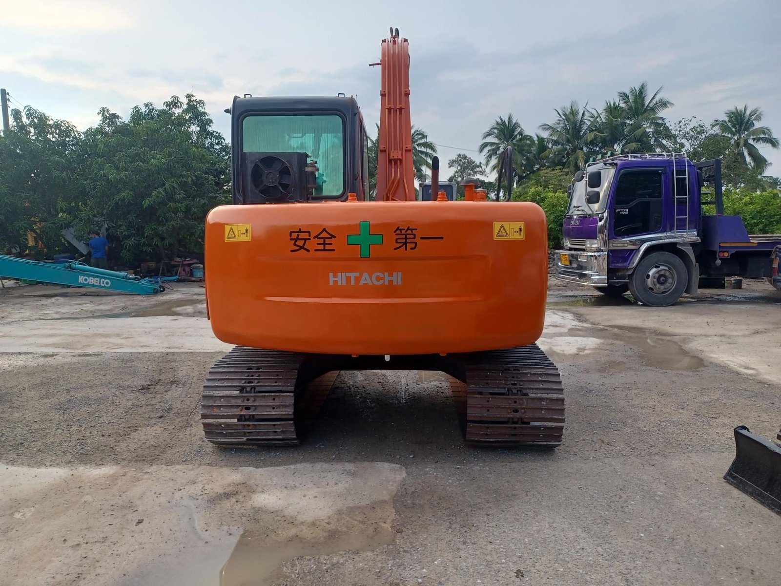รถแบคโฮ รถขุด HitachI EX60-5 รถแบคโฮ รถขุด HitachI EX60-5