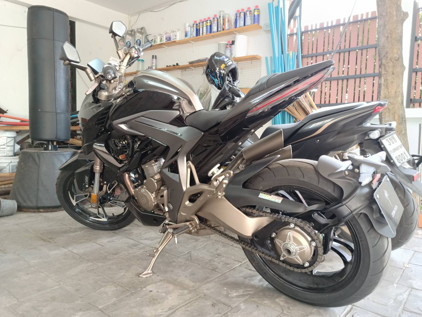 ขายzontes 310r
เครื่อง310cc วิ่งแค่1,xxx โล จดทะเบียนปี2022 ซื้อมาไม่ค่อยได้ขับ ขายzontes 310r
เครื่อง310cc วิ่งแค่1,xxx โล จดทะเบียนปี2022 ซื้อมาไม่ค่อยได้ขับ