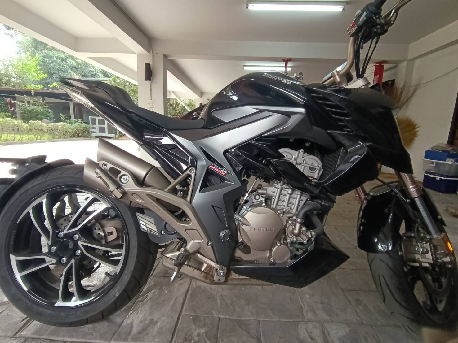 ขายzontes 310r 
เครื่อง310cc วิ่งแค่1,xxx โล จดทะเบียนปี2022 ซื้อมาไม่ค่อยได้ขับ