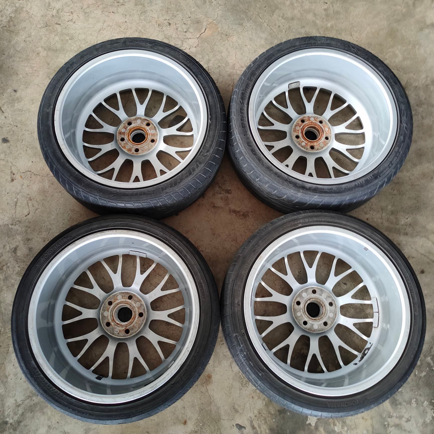 ล้อ BBS DTM ขอบ 18 5รู 120 RG187 8.2JET35 แท้ ล้อ BBS DTM ขอบ 18 5รู 120 RG187 8.2JET35 แท้