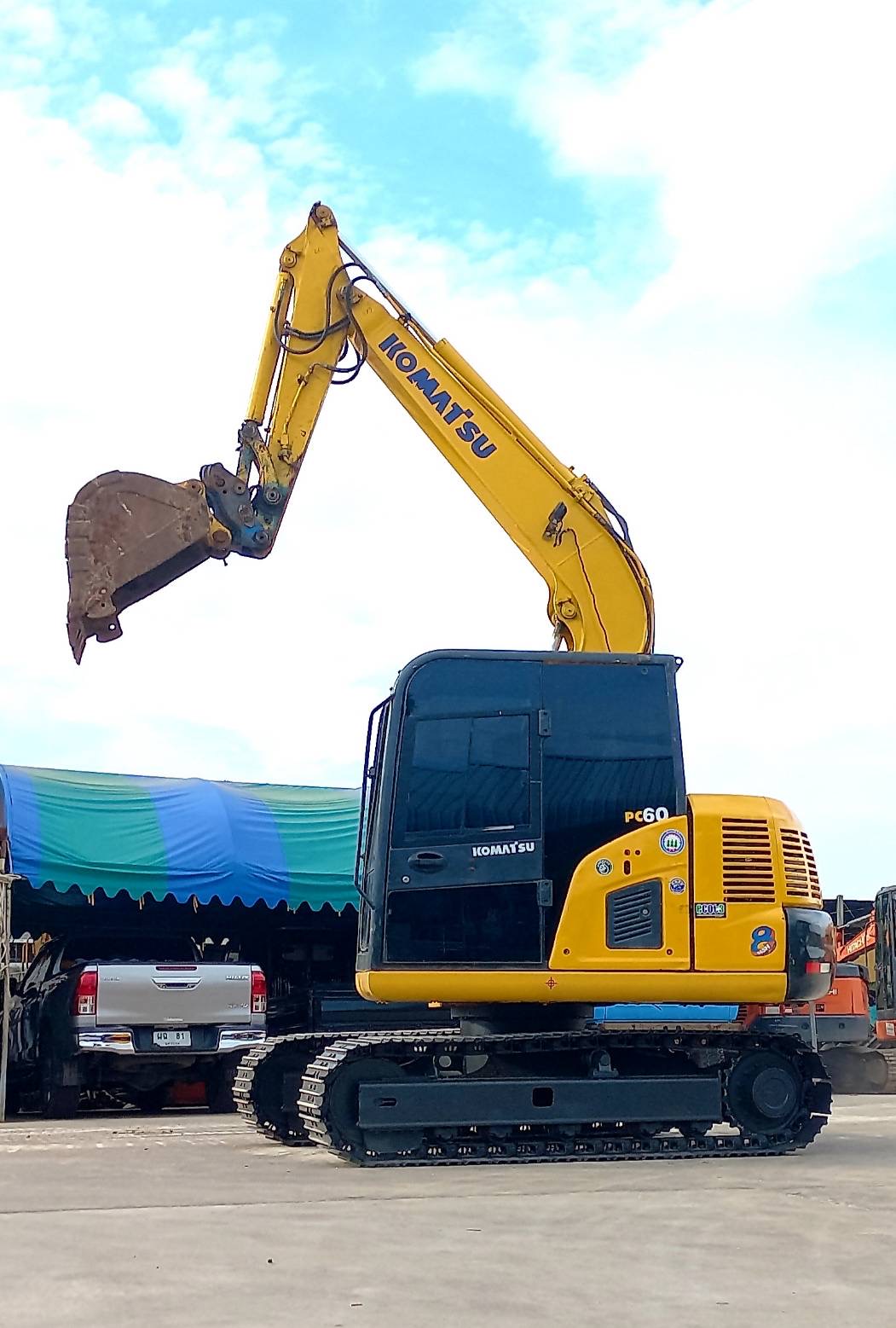 แบคโฮนำเข้ามา ยังไม่เคยใช้งานในไทย 635,000 บาท KOMATSU PC60 รุ่น 8 ปี 2022 ทำงาน 4,000 ชั่วโมงแท้ ภายในสวย ปั้มแรง เอวแน่น เอกสารอินวอยท์