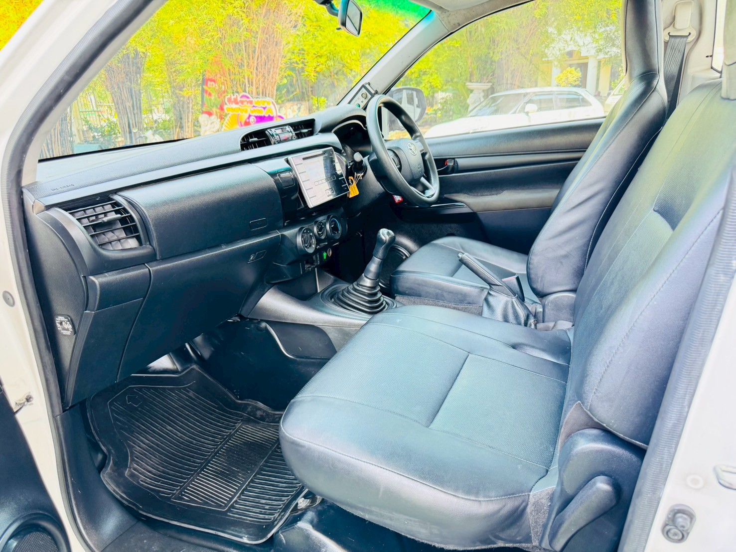 ไมล์น้อย 91,xxx กม กระบะพื้นเรียบ #TOYOTA REVO Singlecab 2.4 J Plus ปี 2018