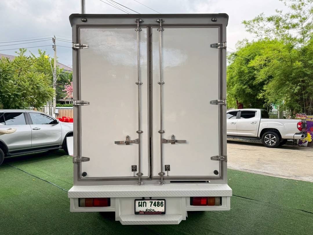 #รถมือสอง TOYOTA REVO SINGLECAB ตู้แห้ง ดีเซล ปี2024 เครื่อง2.4cc. เกียร์ธรรมดา -รถไมล์แท้100%คะ