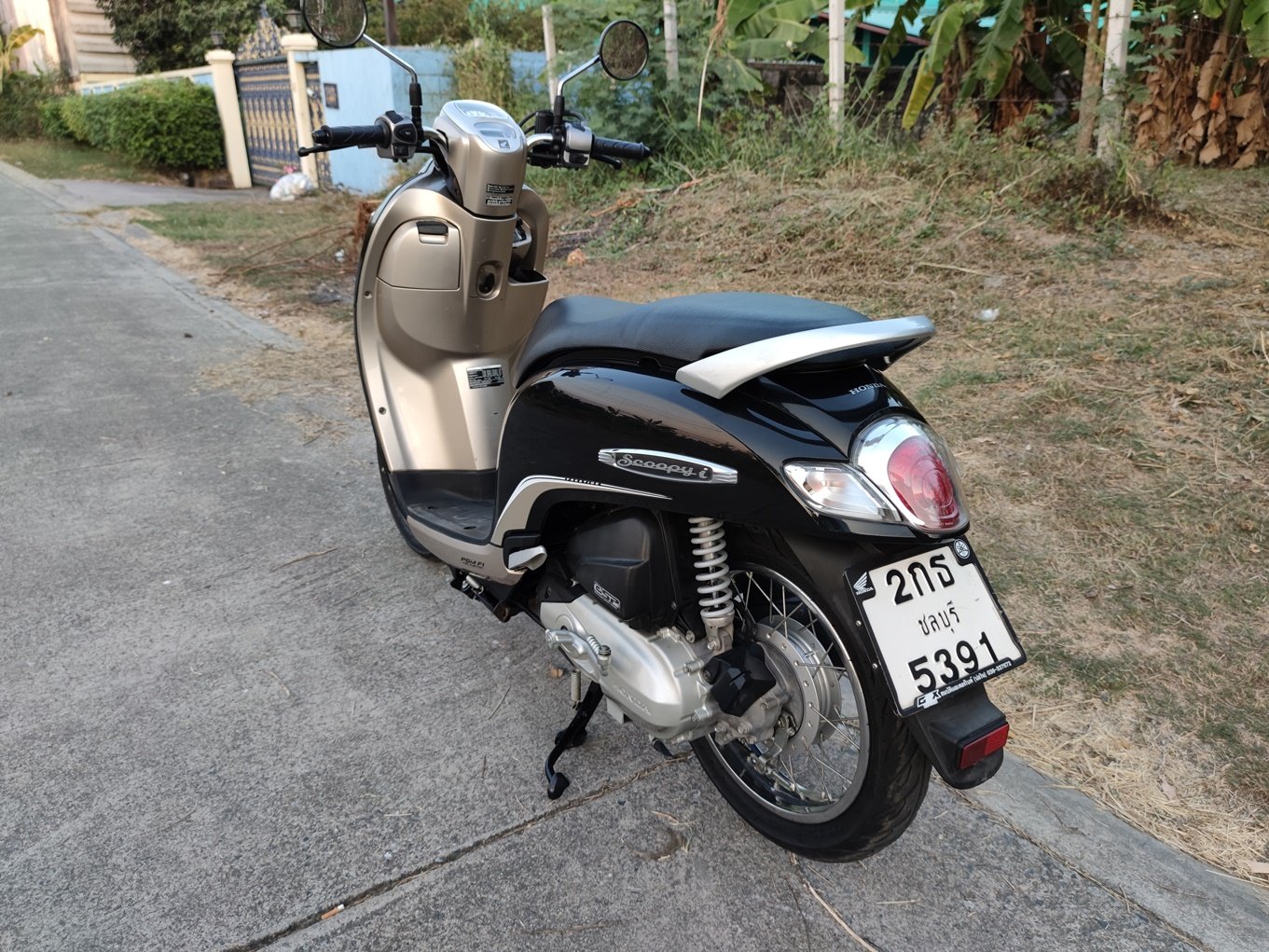 เก็บปลายทาง  Honda scoopy i สด-ผ่อน