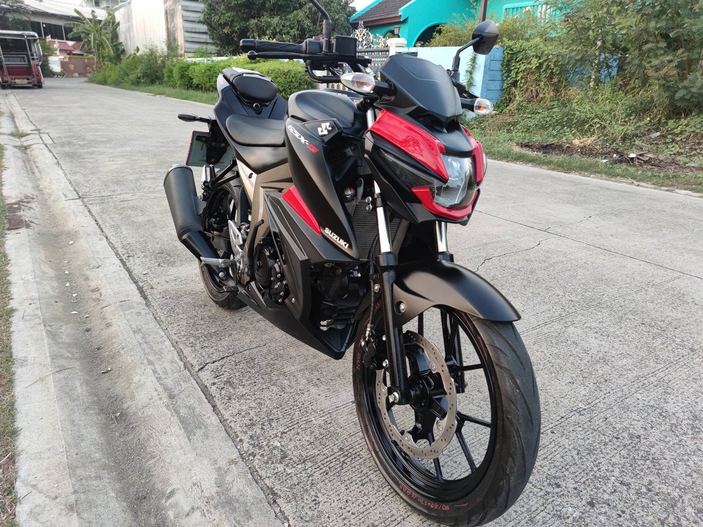 เก็บเงินปลายทาง Suzuki GSX-S150 สีดำแดงค่ะ