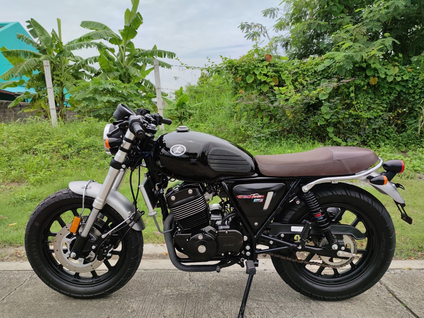 เก็บปลายทาง ใช้เพียง 5 พัน km. GPX Legend 250 Twin