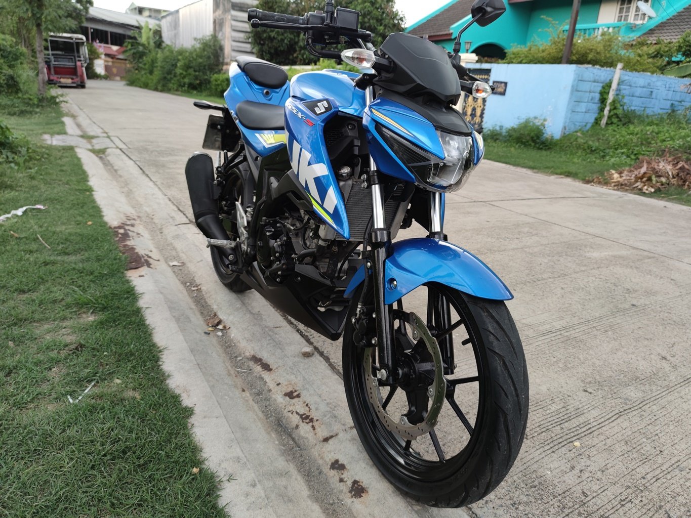 Suzuki Gsx-s 150 มีเก็บเงินปลายทาง Suzuki Gsx-s 150 มีเก็บเงินปลายทาง