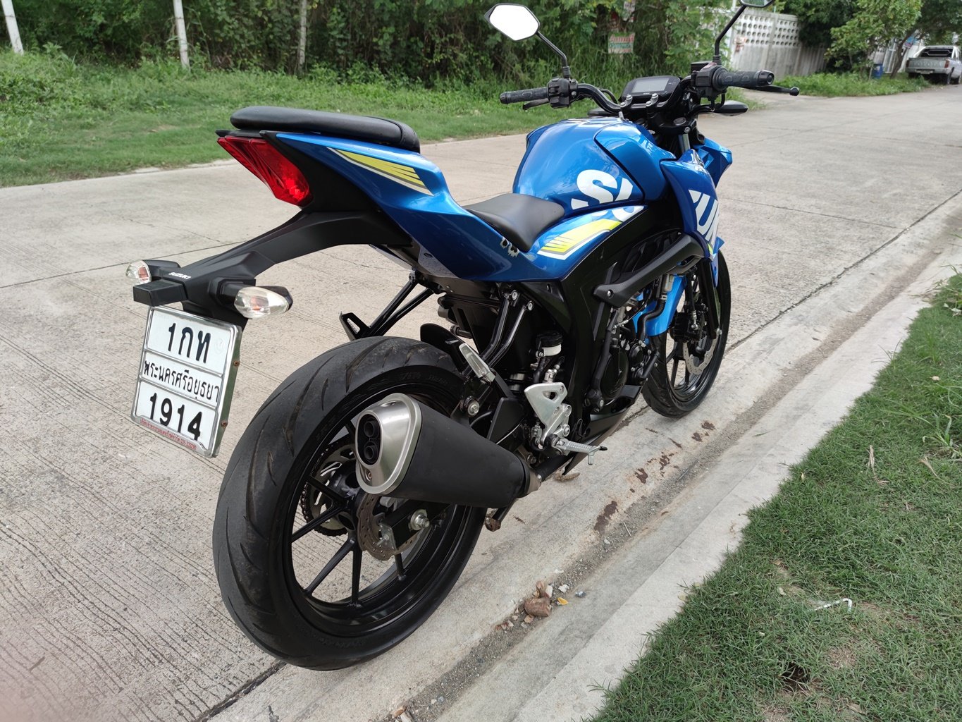 Suzuki Gsx-s 150 มีเก็บเงินปลายทาง Suzuki Gsx-s 150 มีเก็บเงินปลายทาง