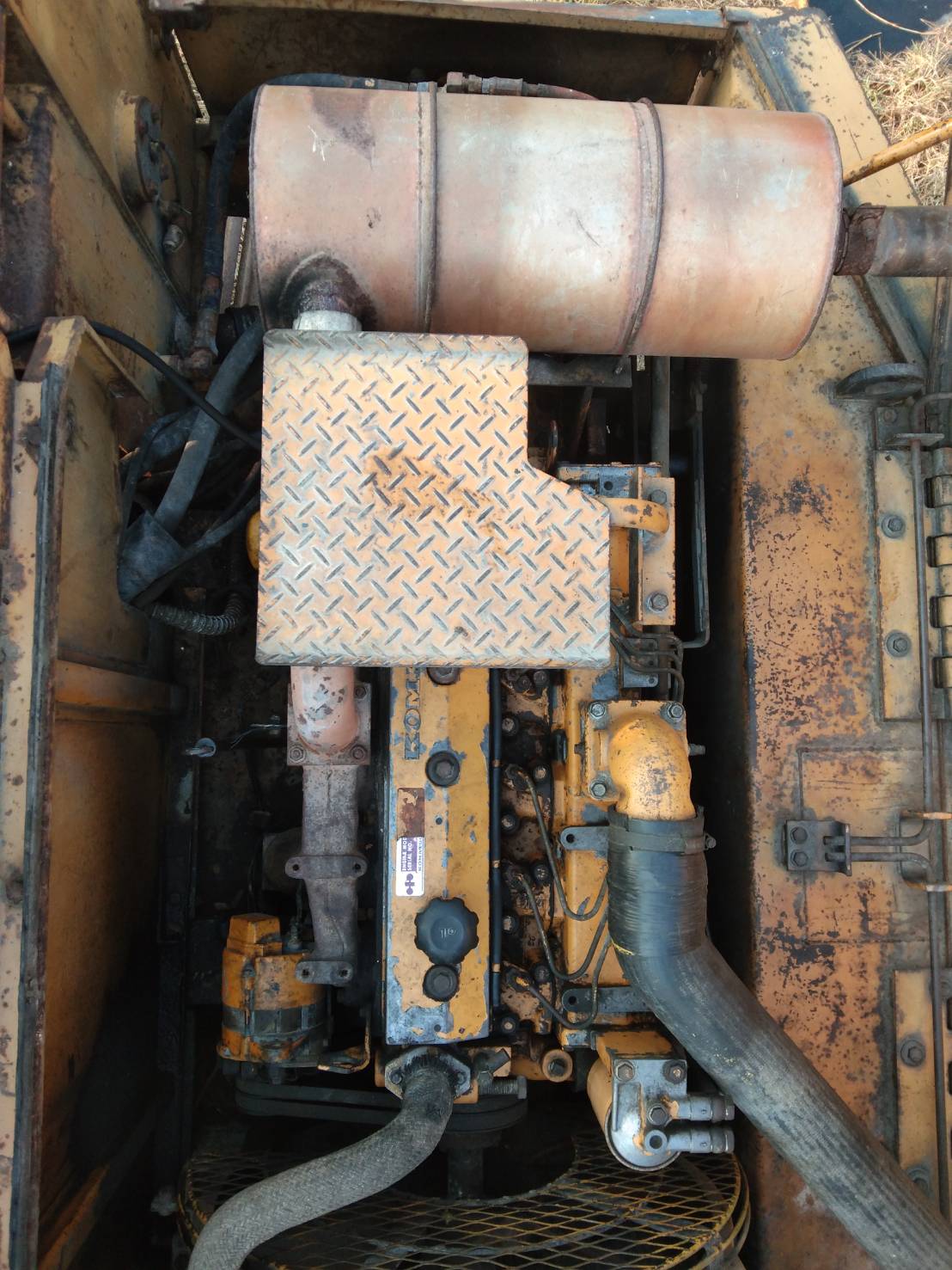 ขายถูก KOMATSU P.C.100-3 ตัวเดินใหญ่ 100-L ขายถูก KOMATSU P.C.100-3 ตัวเดินใหญ่ 100-L