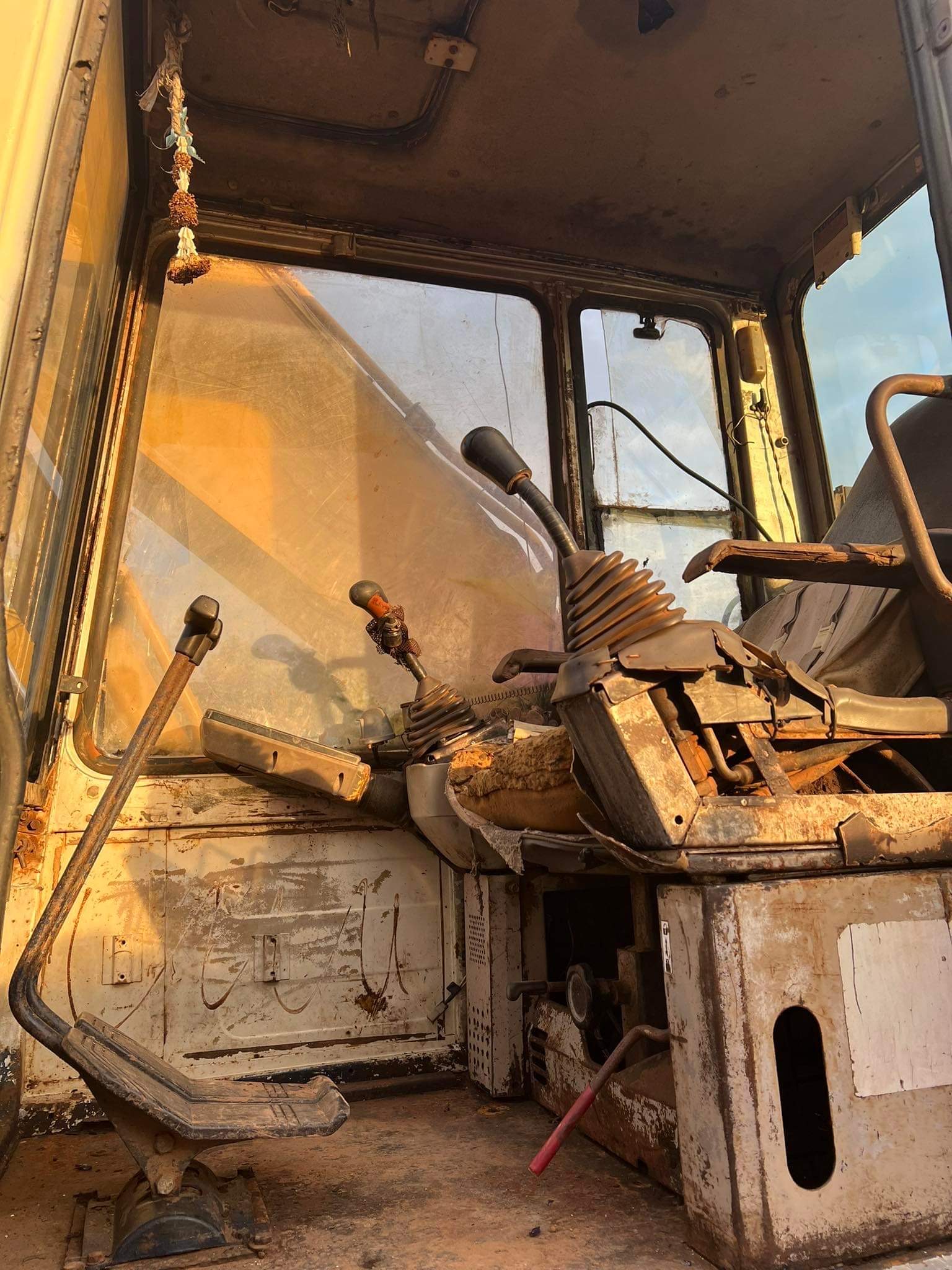 KOMATSU200-5 KOMATSU200-5